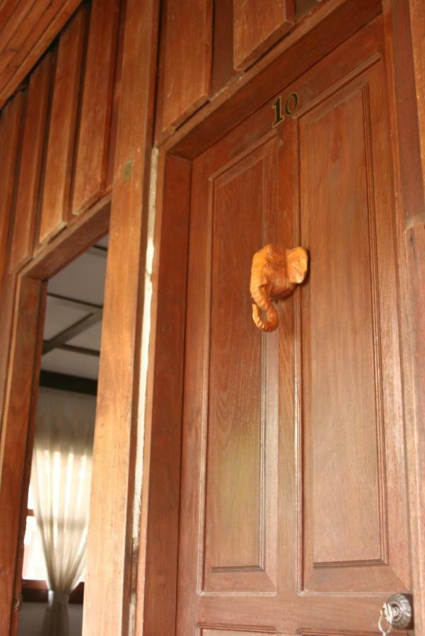 Mano Temple House Hotel Luang Prabang Exterior photo